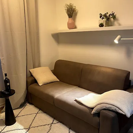 Apartamento Elegante 80mq Vicino Sempione