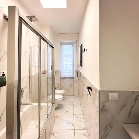 Elegante 80mq Vicino Sempione Apartamento Milão